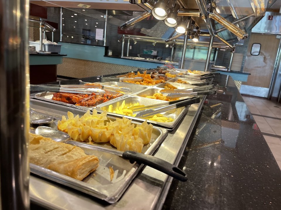 Casual dining room with buffet stations.